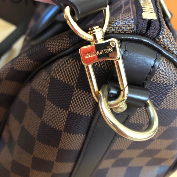 Authentic LV Speedy Damier Bandouliere 30 - Picture 3 of 16